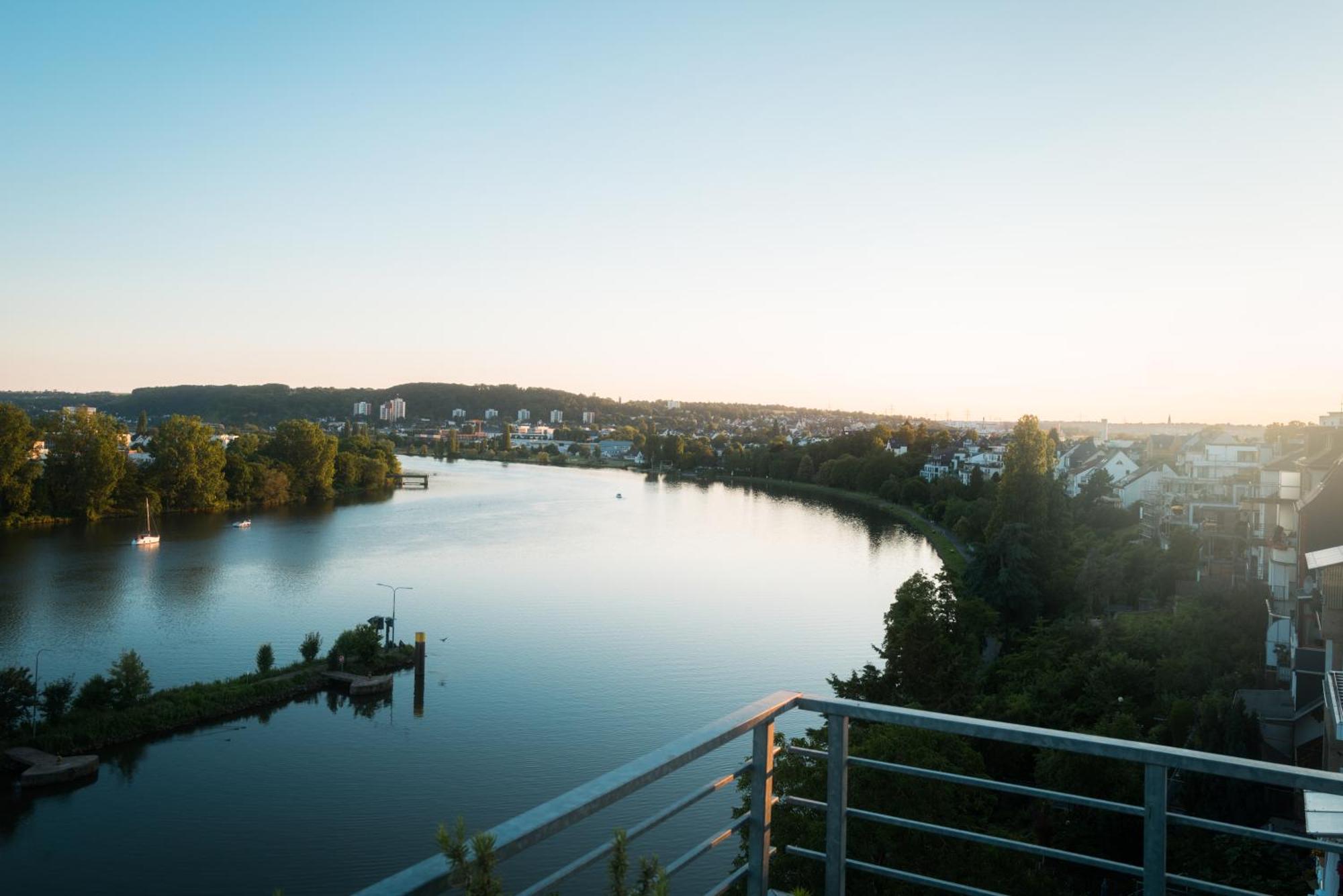Penthouse Wohnung Mit Schoenem Moselblick In Metternich Кобленц Экстерьер фото