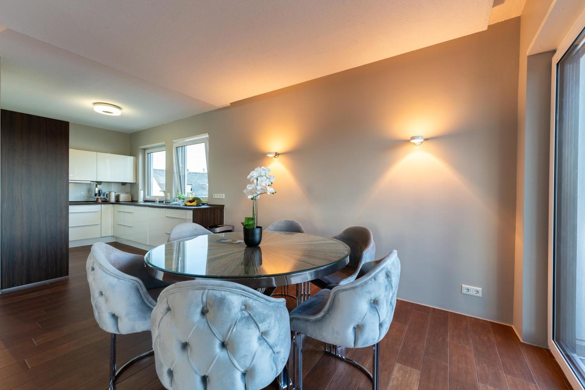 Penthouse Wohnung Mit Schoenem Moselblick In Metternich Кобленц Экстерьер фото