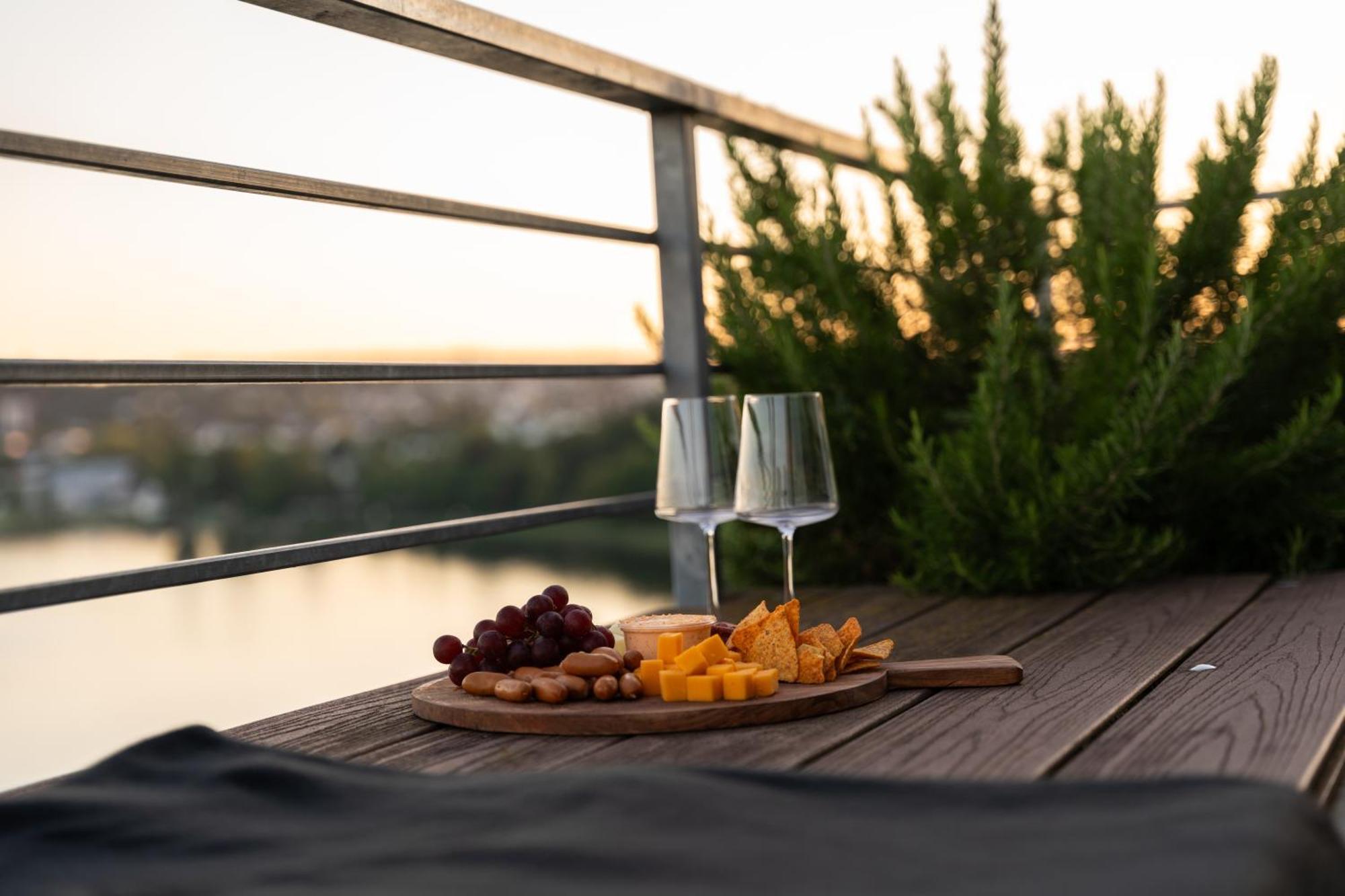Penthouse Wohnung Mit Schoenem Moselblick In Metternich Кобленц Экстерьер фото