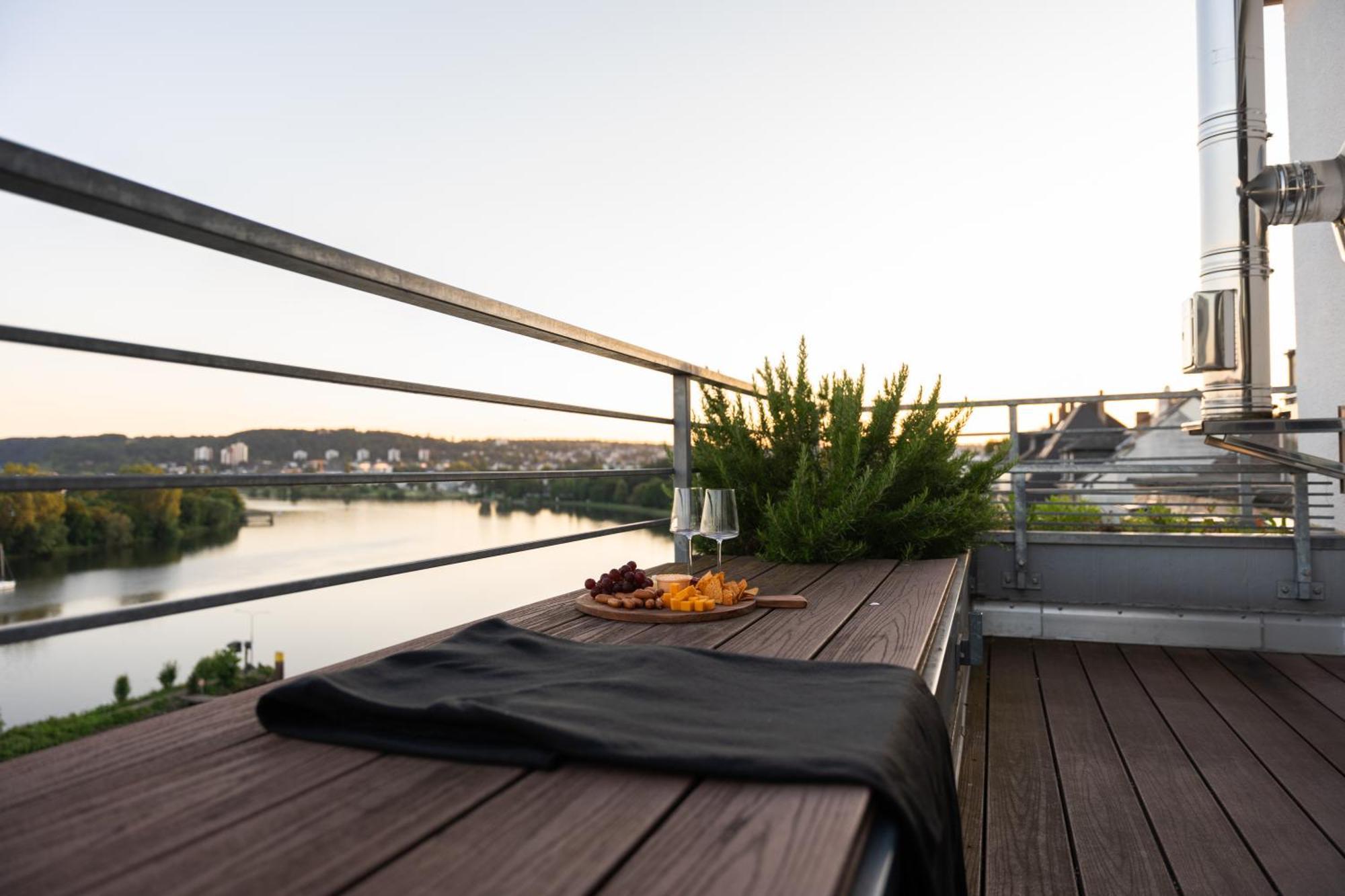 Penthouse Wohnung Mit Schoenem Moselblick In Metternich Кобленц Экстерьер фото